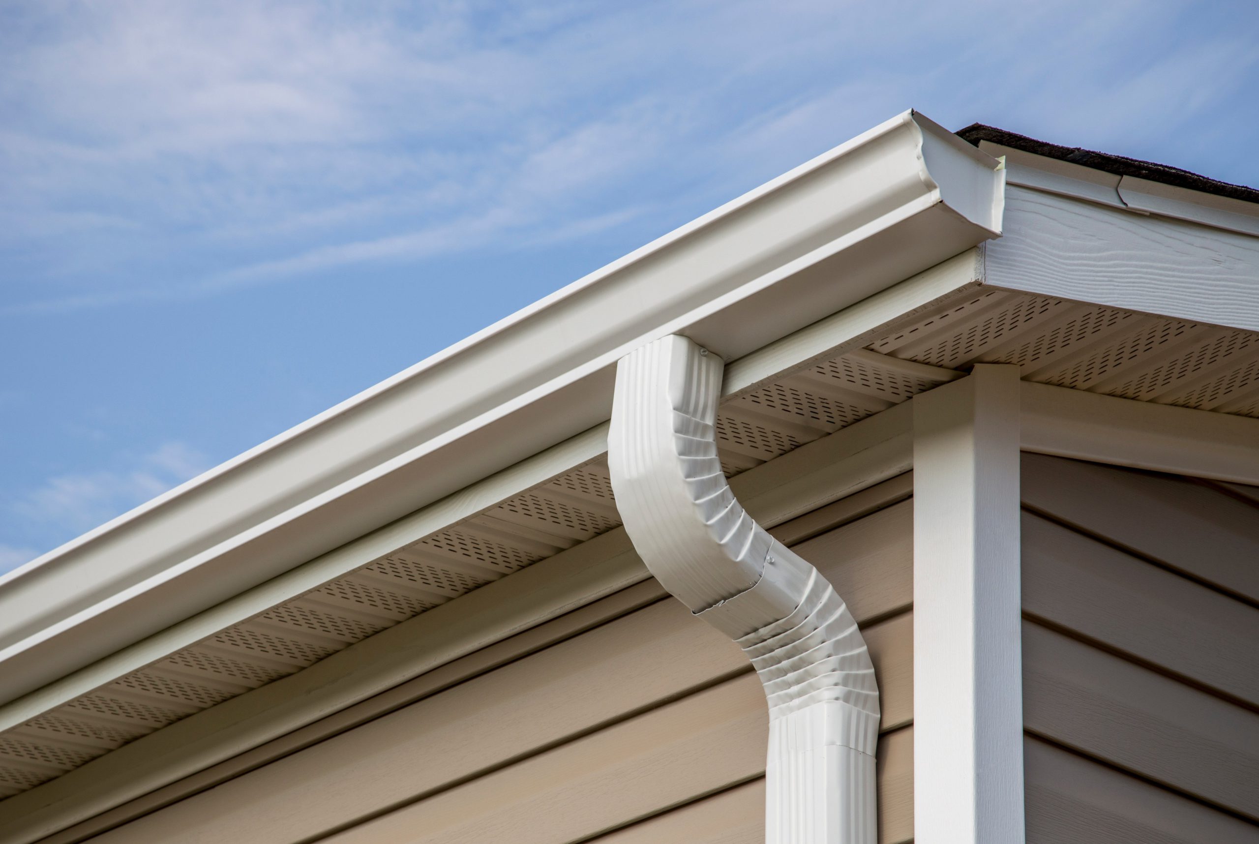 white seamless gutters